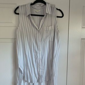 Beachlunchlounge Sleeveless blouse